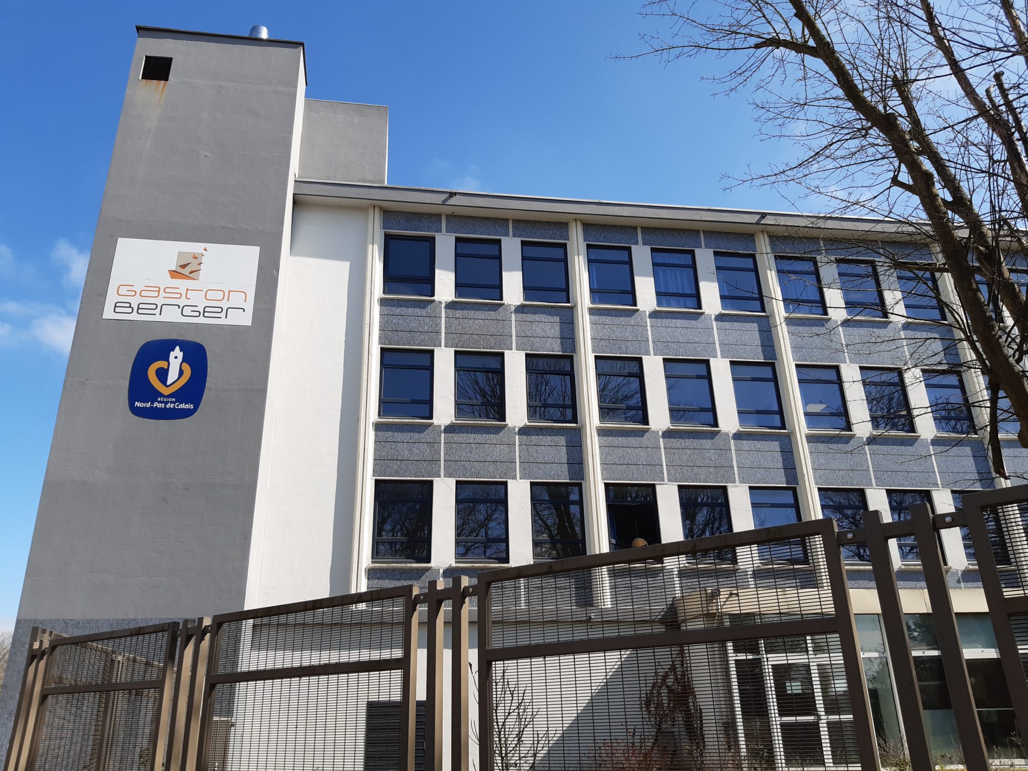 Théâtre de l’intime au lycée Gaston Berger avec la Cie L'Impatiente